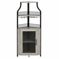 armoire-a-vin-d-angle-en-bois-avec-supports-en-verre-et-portes-metalliques-ccxrwgp613yk